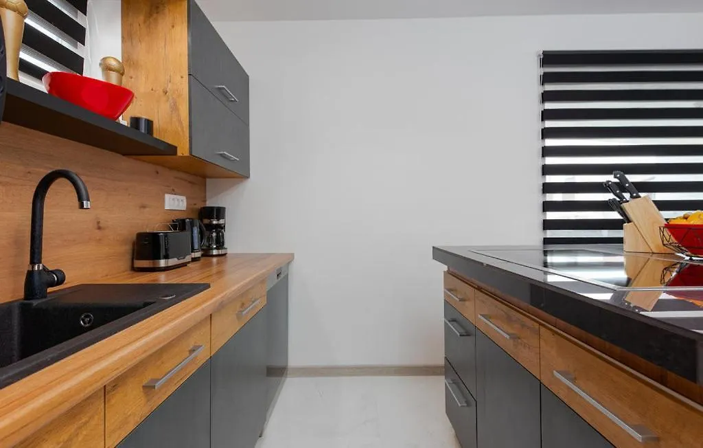アパート Luxurioeses Penthouse Welle Mit Whirlpool, Grill Und Meerblick ヴィル クロアチア