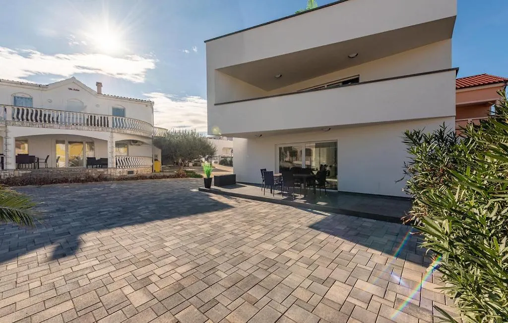 アパート Luxurioeses Penthouse Welle Mit Whirlpool, Grill Und Meerblick ヴィル