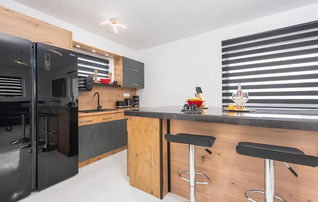 Luxurioeses Penthouse Welle Mit Whirlpool, Grill Und Meerblick Vir 0*,