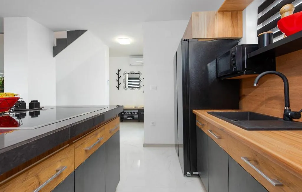 Luxurioeses Penthouse Welle Mit Whirlpool, Grill Und Meerblick Vir 0*,  Croatia